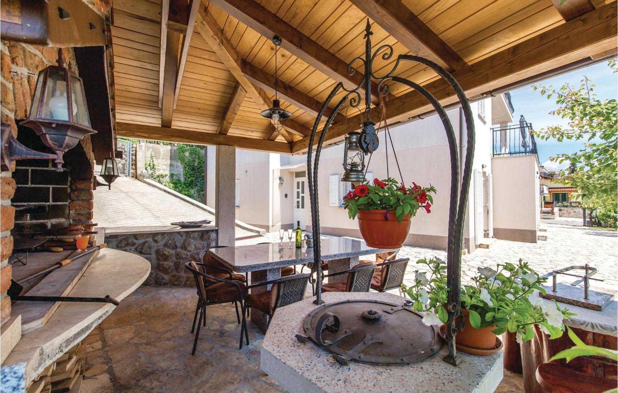 Pet Friendly Apartment In Icici With Wifi Kültér fotó