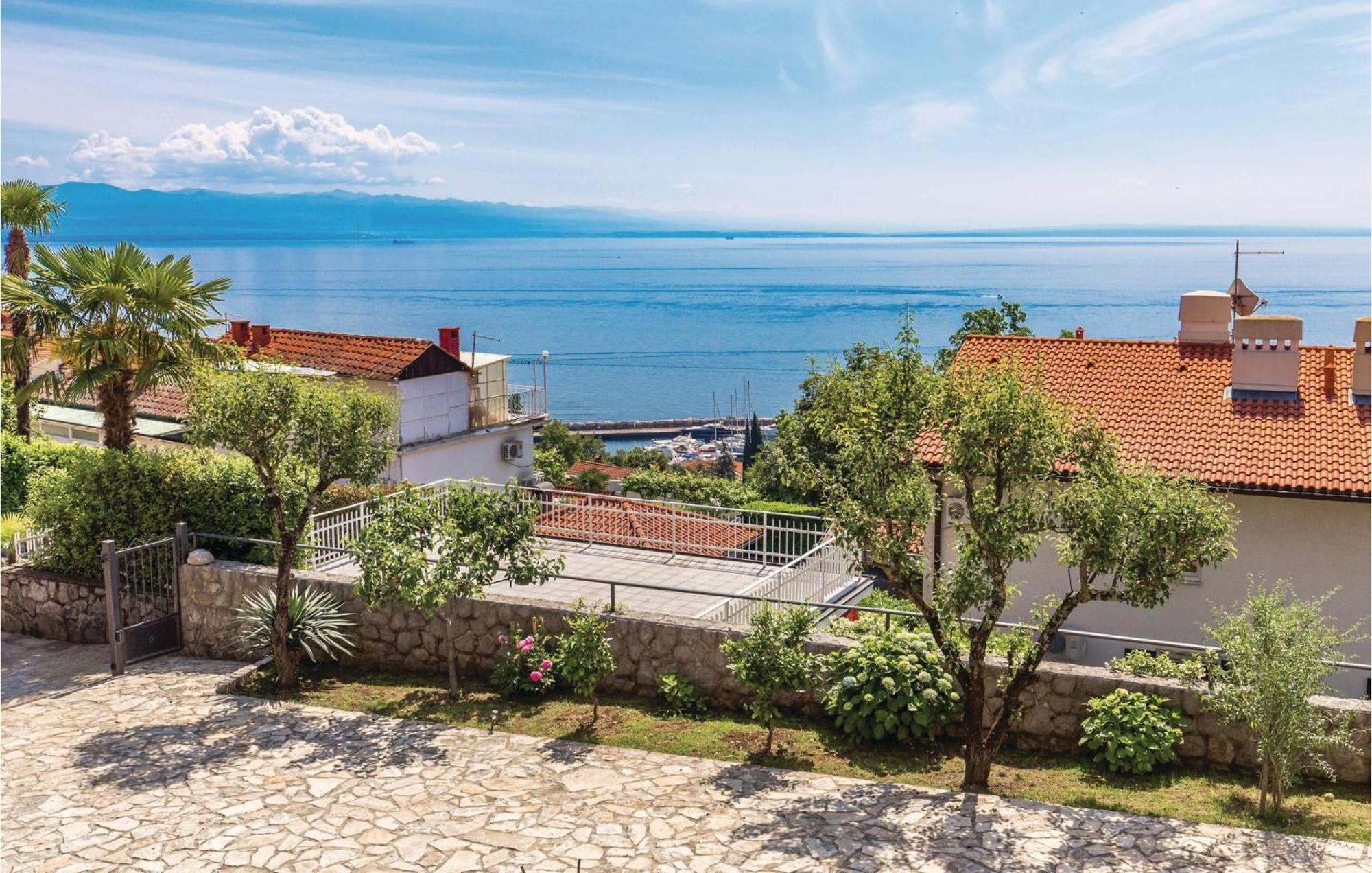 Pet Friendly Apartment In Icici With Wifi Kültér fotó