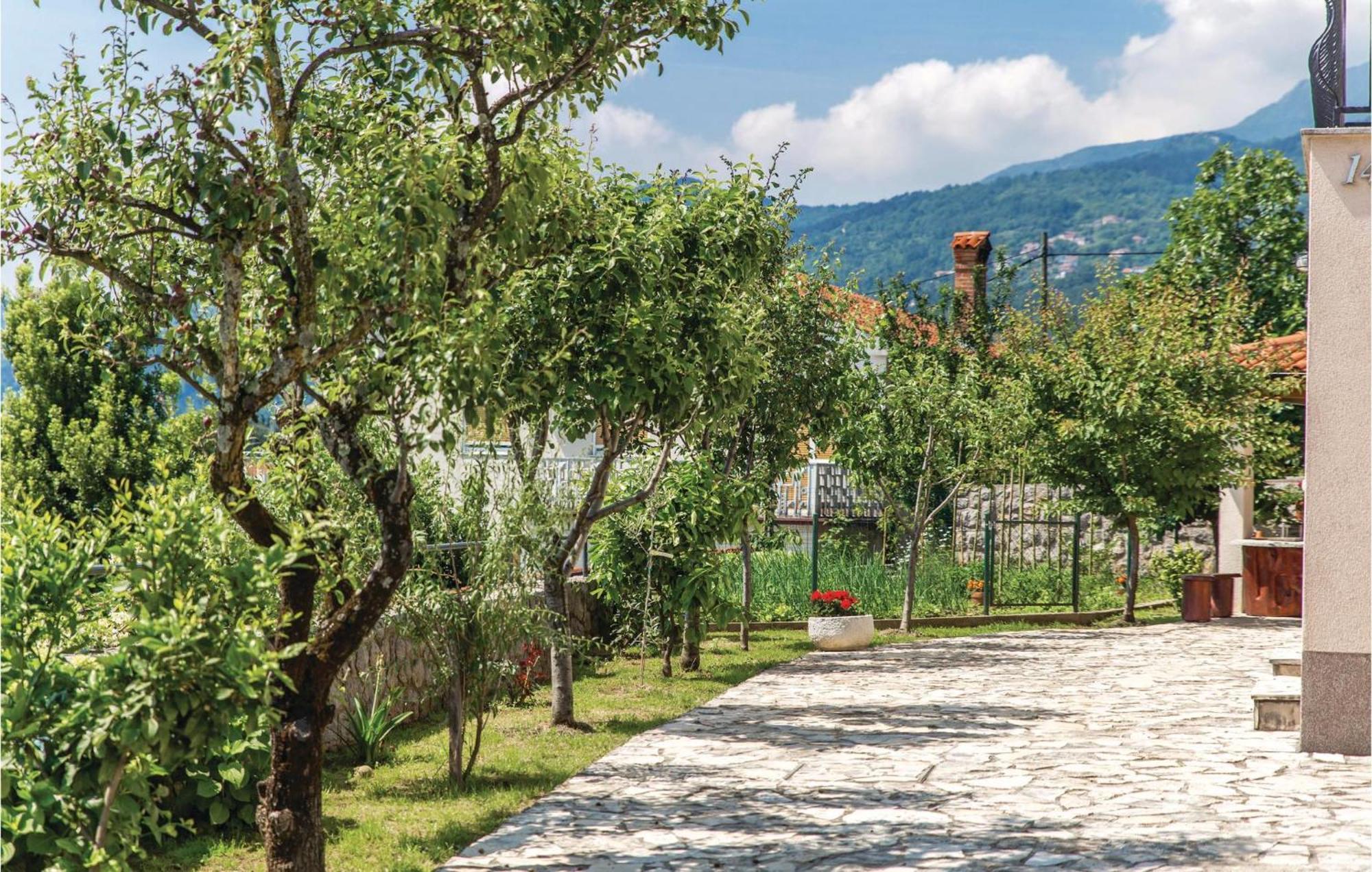 Pet Friendly Apartment In Icici With Wifi Kültér fotó